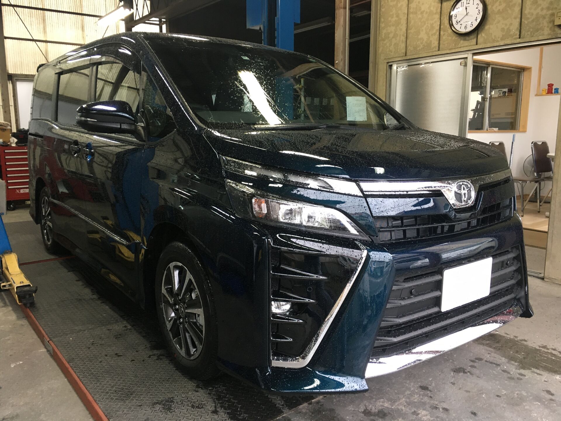 ヴォクシー Tvキット取付 ムーブ Etc ドライブレコーダー取付 松本市で自動車整備を行いながらブログも運営しておりますのでご覧ください